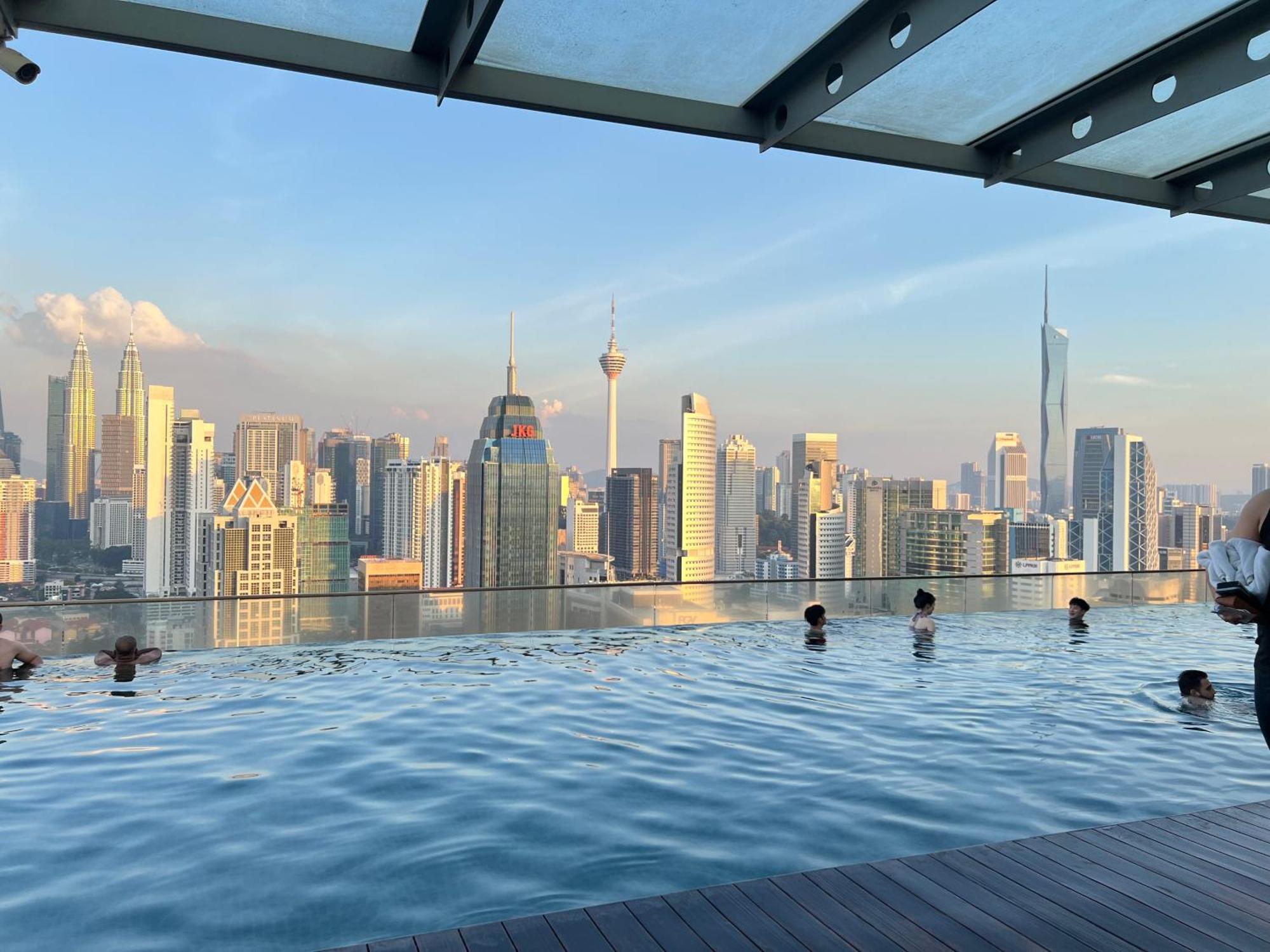 Regalia Suites & Residence By Enjoy Your Stay Kuala Lumpur Esterno foto